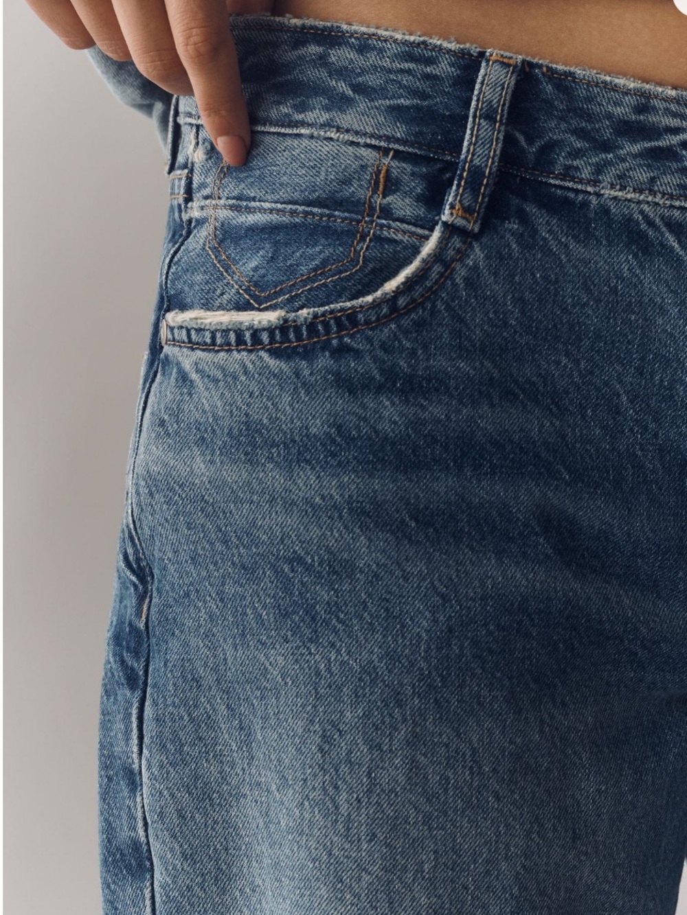 Pilcro Mid-Rise Denim Straight-Leg Women’s Jeans - Size 34 - NWT - Picture 3 of 10
